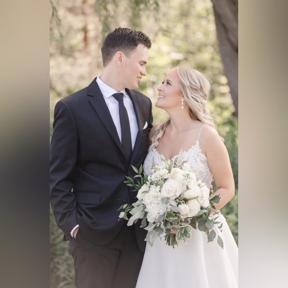 Meet your Posher, Brooke - Picture 2 of 4